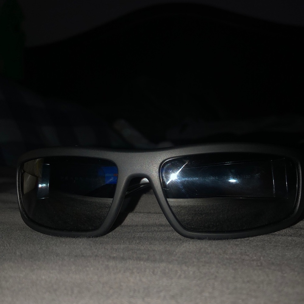 Sunglasses - Picture 3 of 3